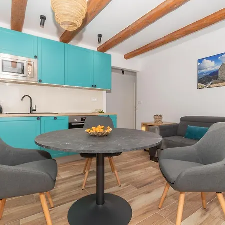 Daire Ivka - Modern And Luxurious Oldtown Makarska